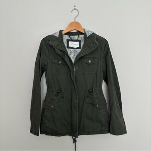 BCBGeneration Full Zip And Snap Hooded Floral Print Safari Jacket